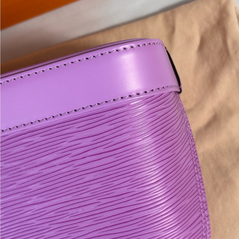 Beautiful Louis Vuitton Lilac Alma bb Sold - Picture 16 of 16